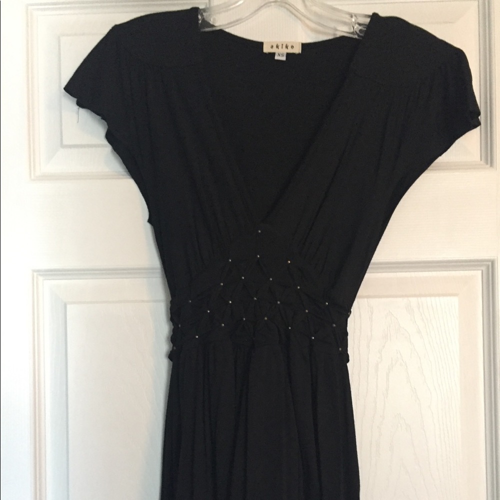 Tunic w/wide cinched waist, gold embellishments